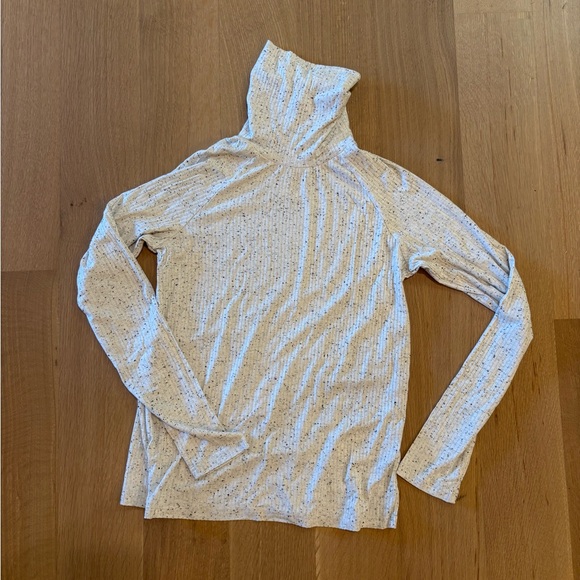 Varley Roya Roll Neck Long Sleeve Tee - Picture 7 of 7